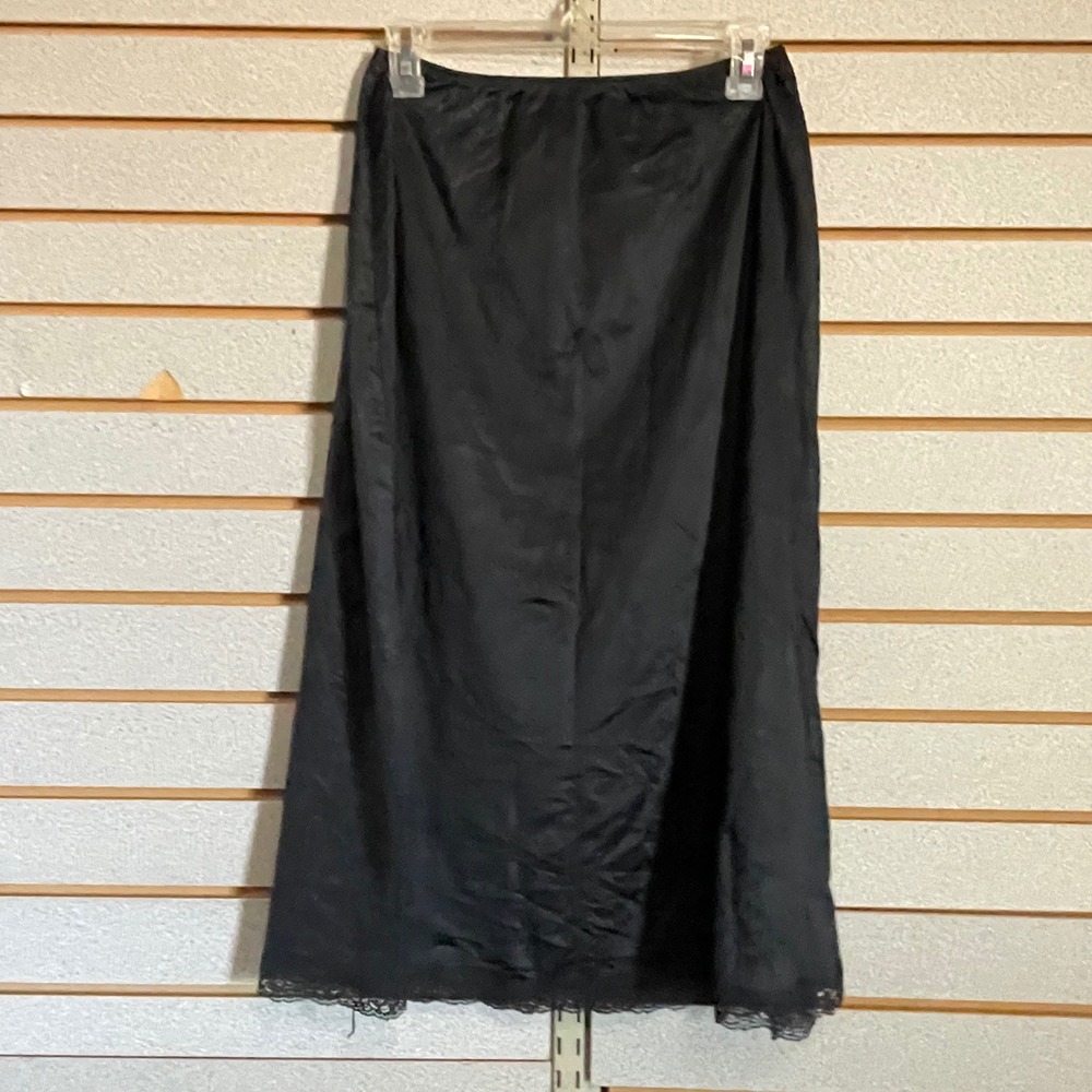 Deena Vintage Black Lace Trim Half Slip Midi Length Made in USA Large 2190L-31